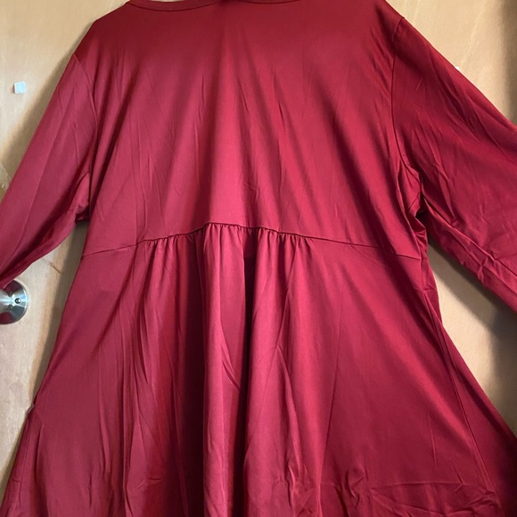 Maroon Shirt w/one side cold shldr cut out cute, nice to add to your collection. - Picture 5 of 7